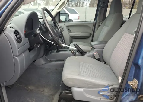 2005 Jeep Liberty Sport z USA, uszkodzony, nr VIN 1J4GK48K45W540469